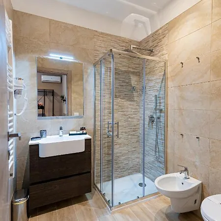 Astare -short Lets In Carrassi- Daire Bari