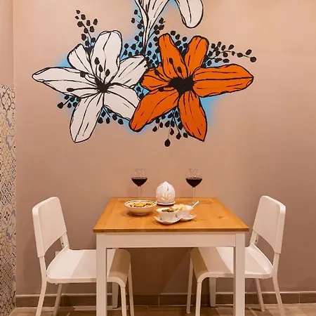 Astare -short Lets In Carrassi- * Μπάρι